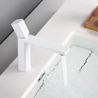 Robinet lavabo en laiton blanc